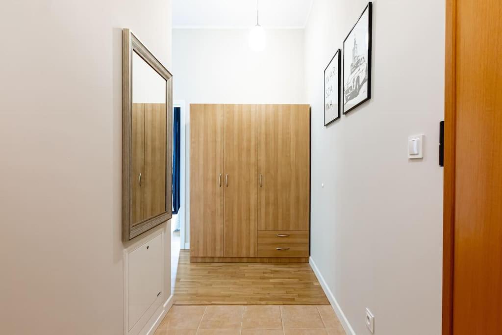 Bright And Cozy Apartment Near Park, With A Huge Terrace. วอร์ซอ ภายนอก รูปภาพ