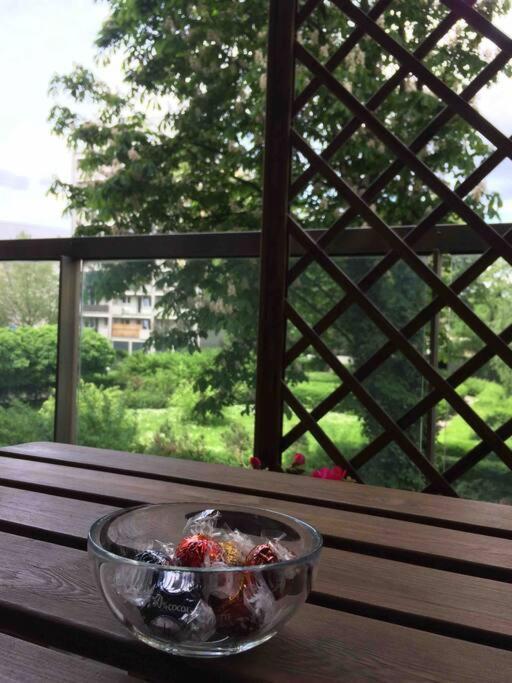 Bright And Cozy Apartment Near Park, With A Huge Terrace. วอร์ซอ ภายนอก รูปภาพ